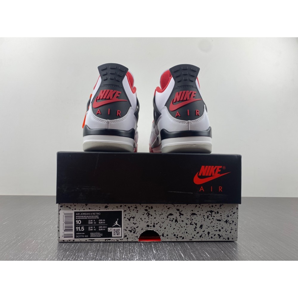 Air Jordan 4 Retro OG