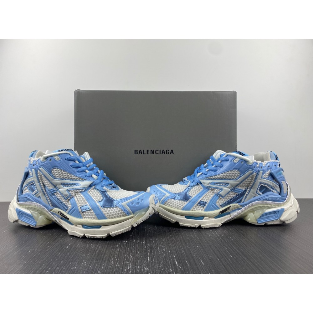 Ba*len*cia*ga runner