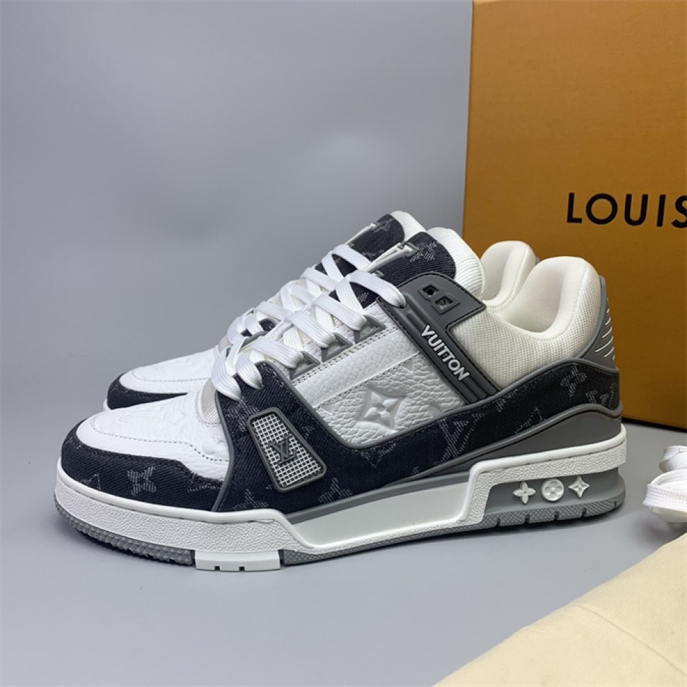 L0uis V*1t*on Sneaker LL033