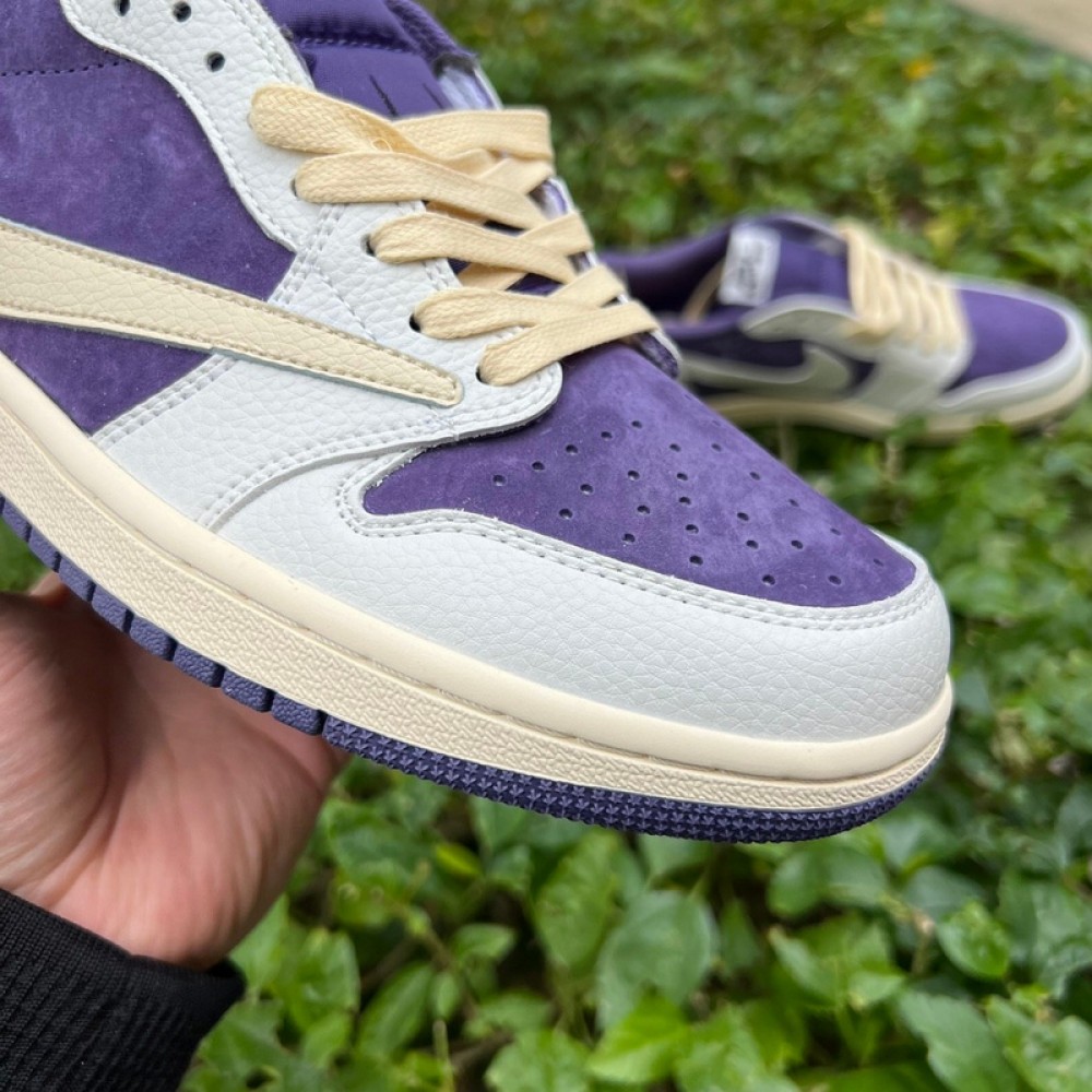 Travis Scott x Air Jordan 1 Low cq4277-117