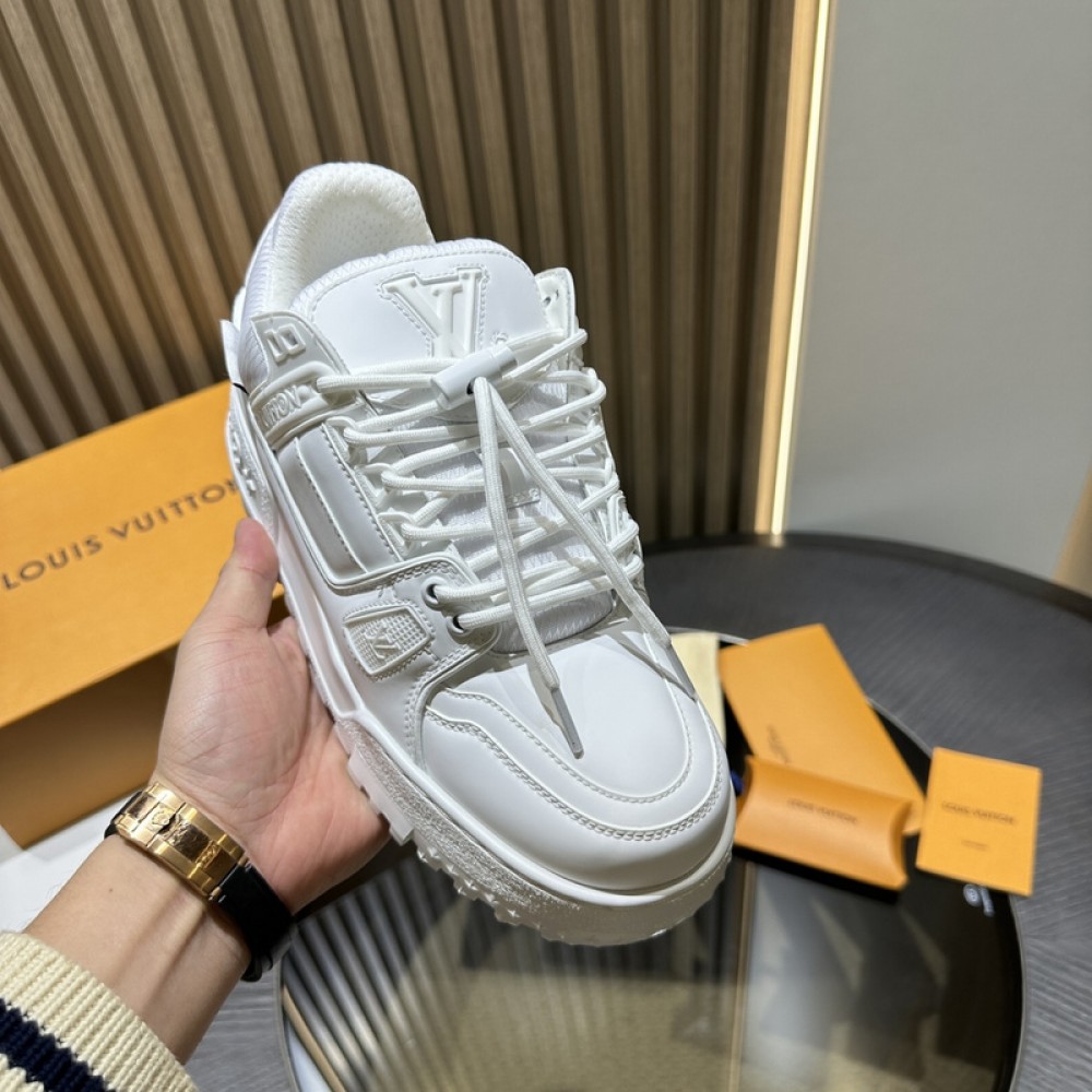 L0uis V*1t*on Sneaker - LL087