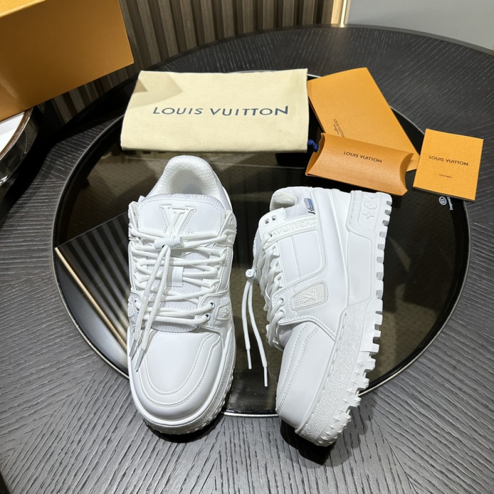 L0uis V*1t*on Sneaker - LL087