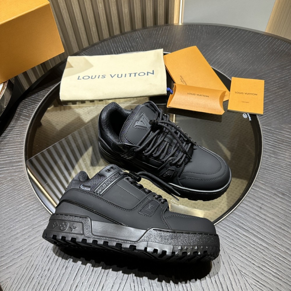 L0uis V*1t*on Sneaker - LL086