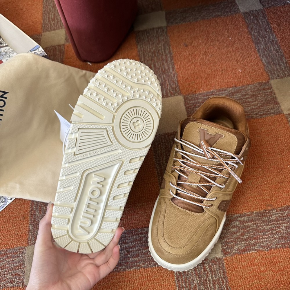 L0uis V*1t*on Sneaker - LL084