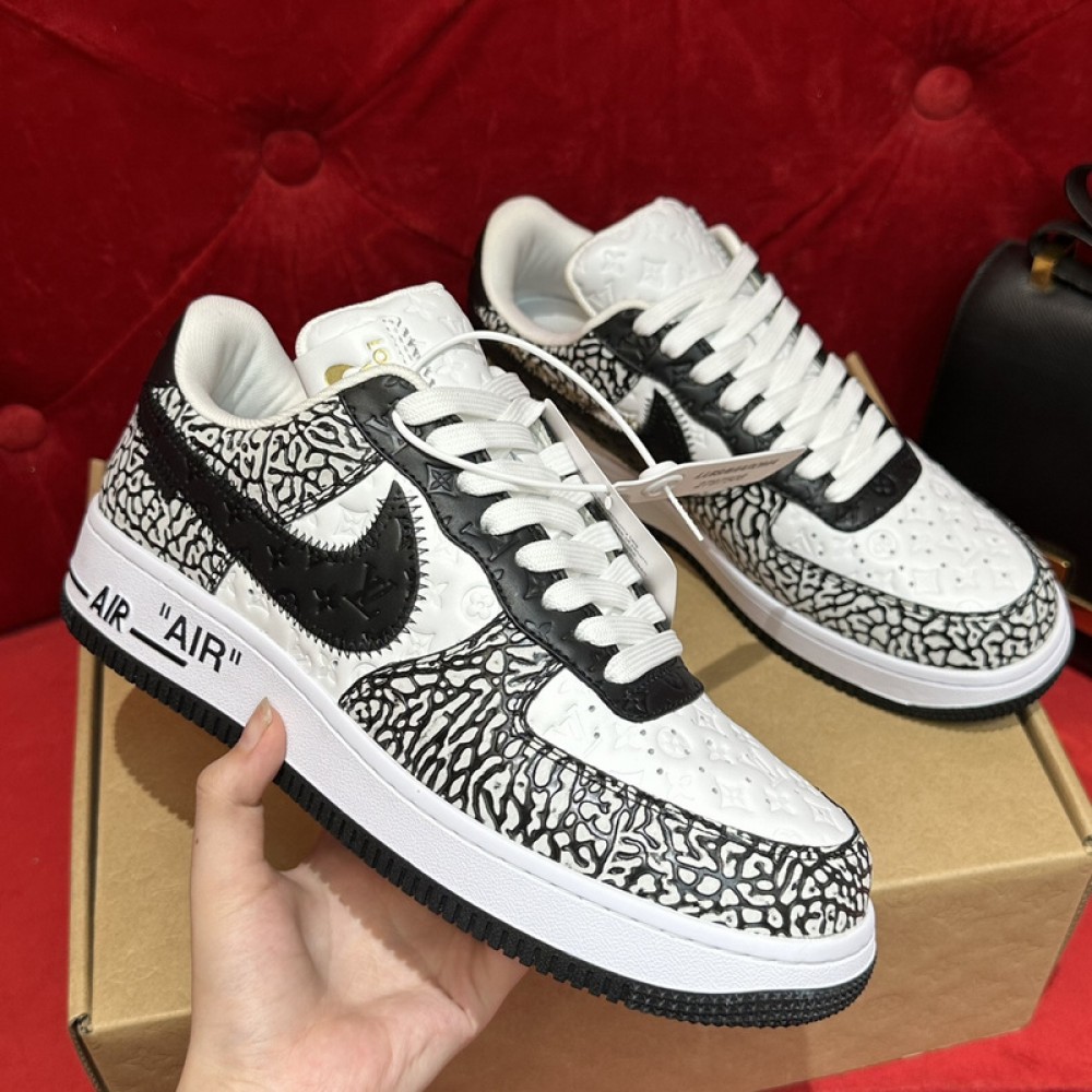 L0uis V*1t*on Sneaker - LL055