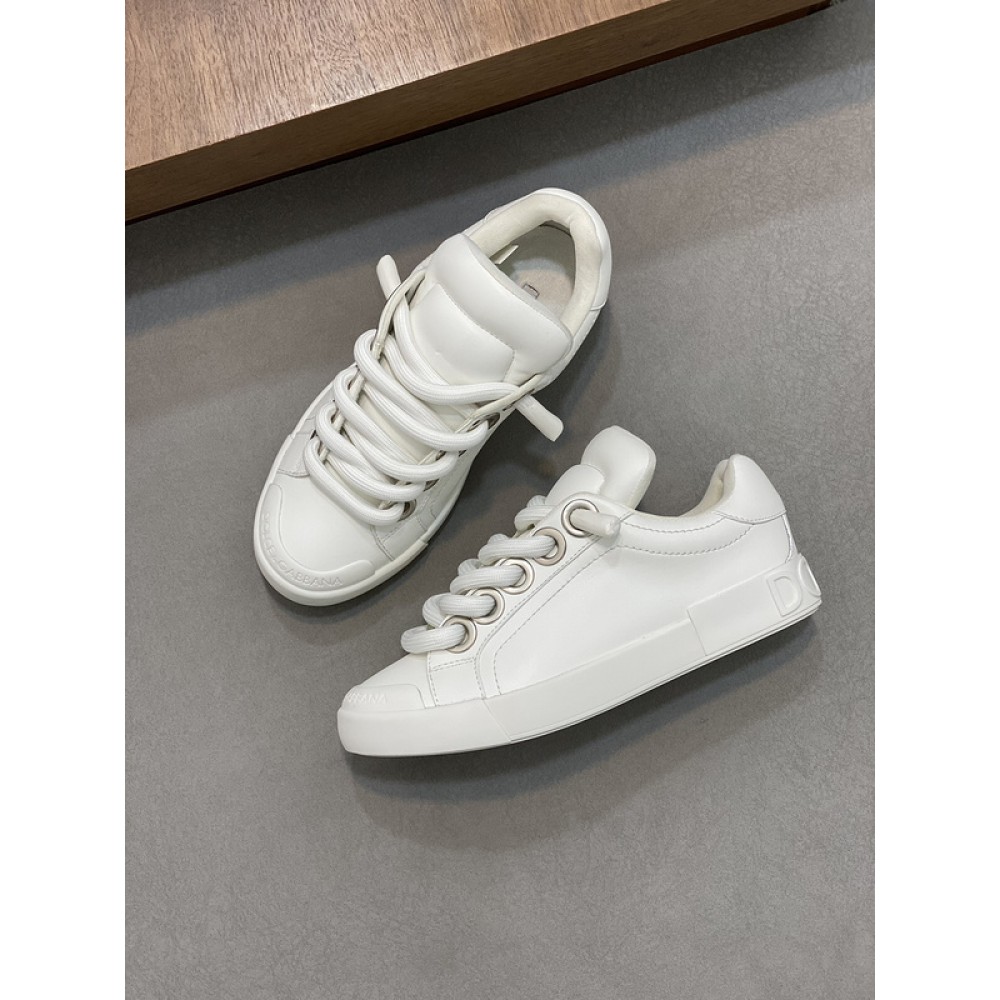 D.G. SNEAKER DGA002