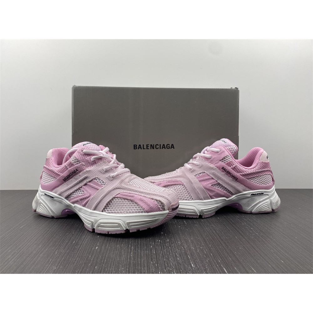 Ba*len*cia*ga phantom sneakers