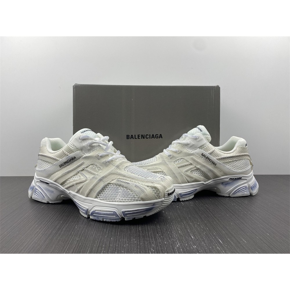 Ba*len*cia*ga phantom sneakers