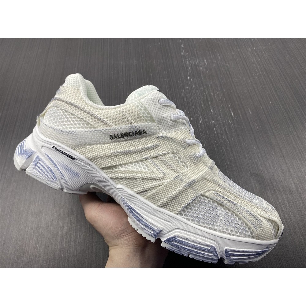 Ba*len*cia*ga phantom sneakers