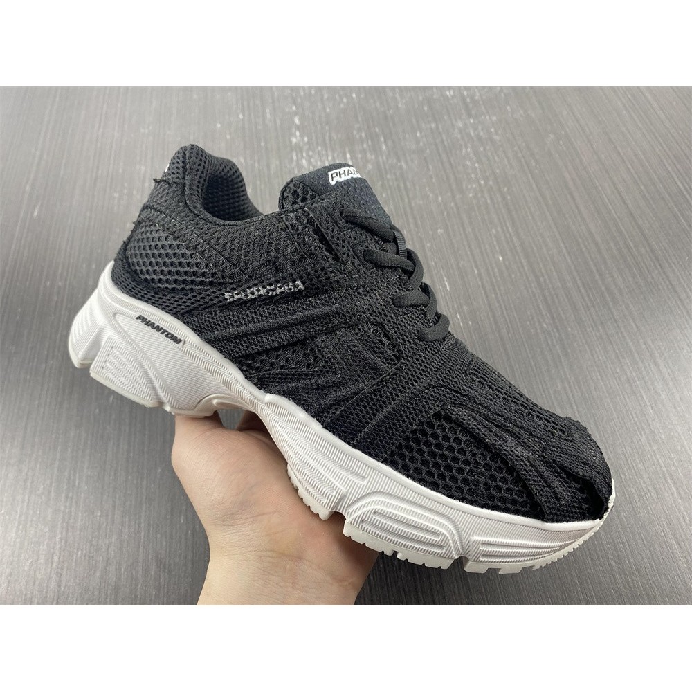 Ba*len*cia*ga phantom sneakers