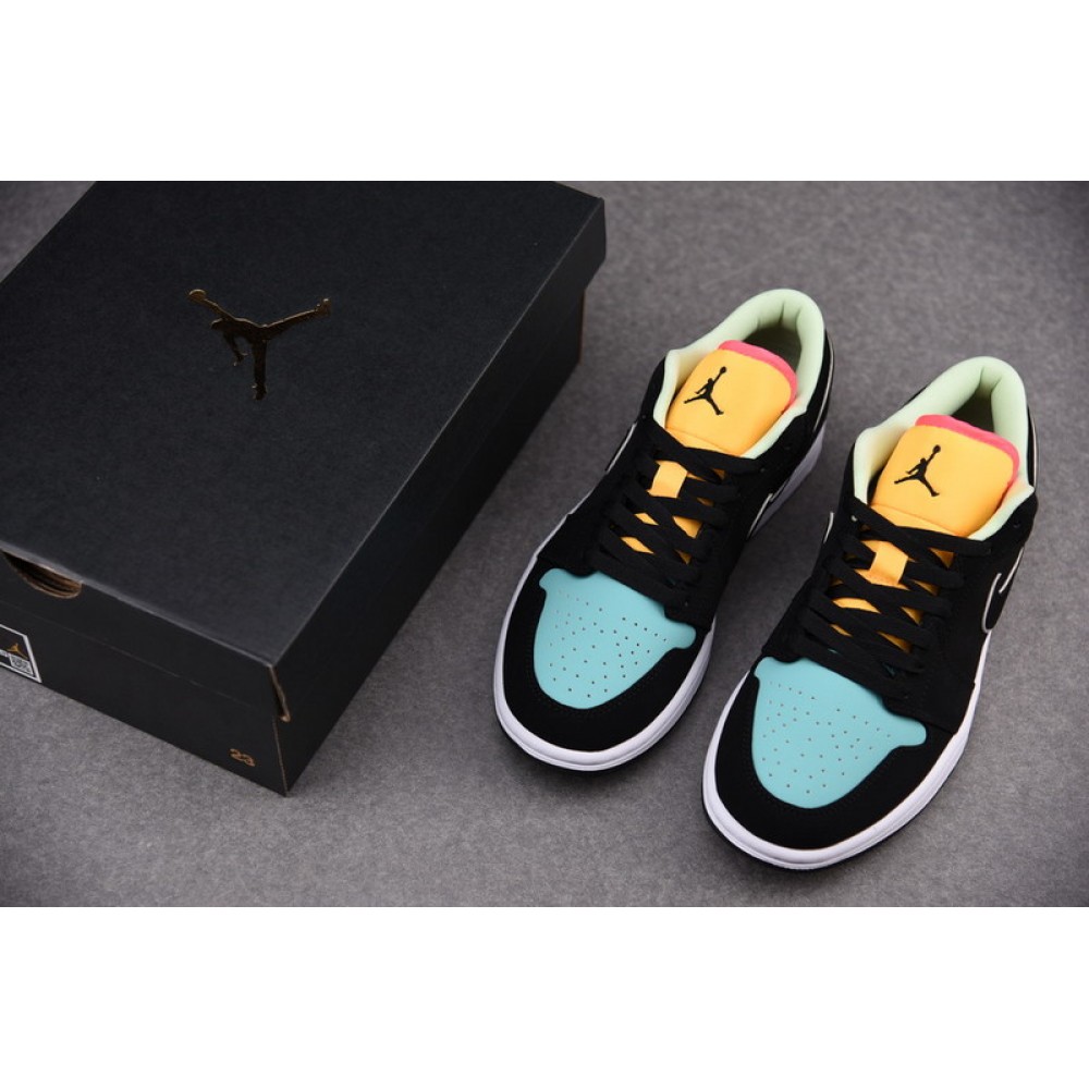 Air Jordan 1 Low SE 